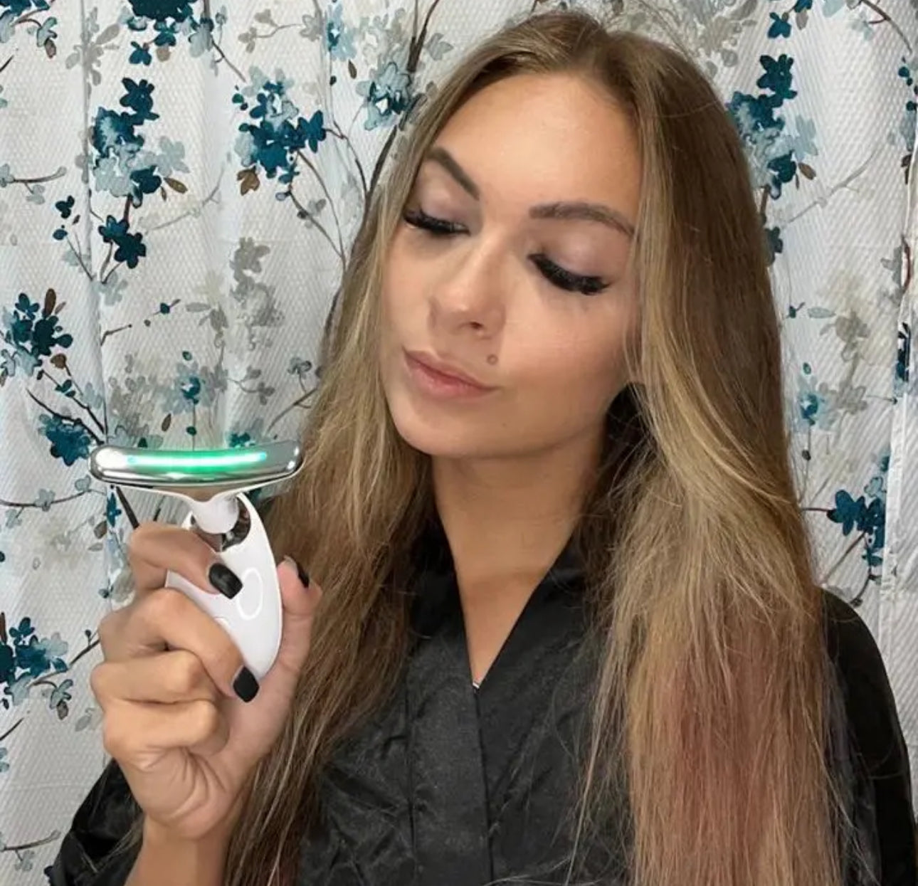 GlowLift Pro Facial Massager